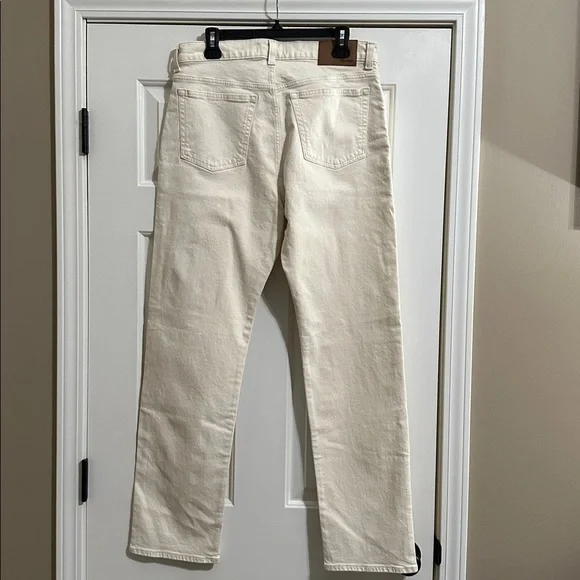 Madewell The 1991 Straight-Leg Jean in Ecru Wash (32x32) - Picture 7 of 10